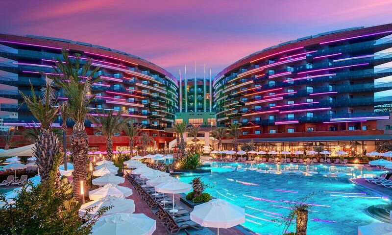 Kirman Calyptus Resort & Spa