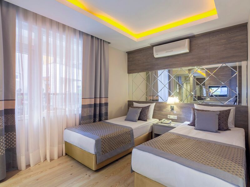 Hotel Turan Prince