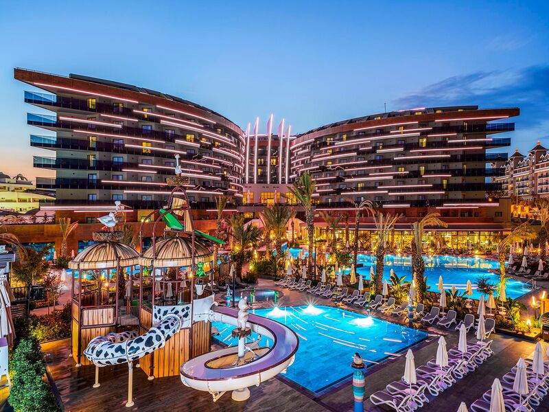 Kirman Calyptus Resort & Spa