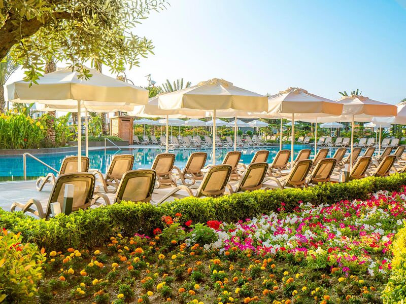 Kirman Calyptus Resort & Spa